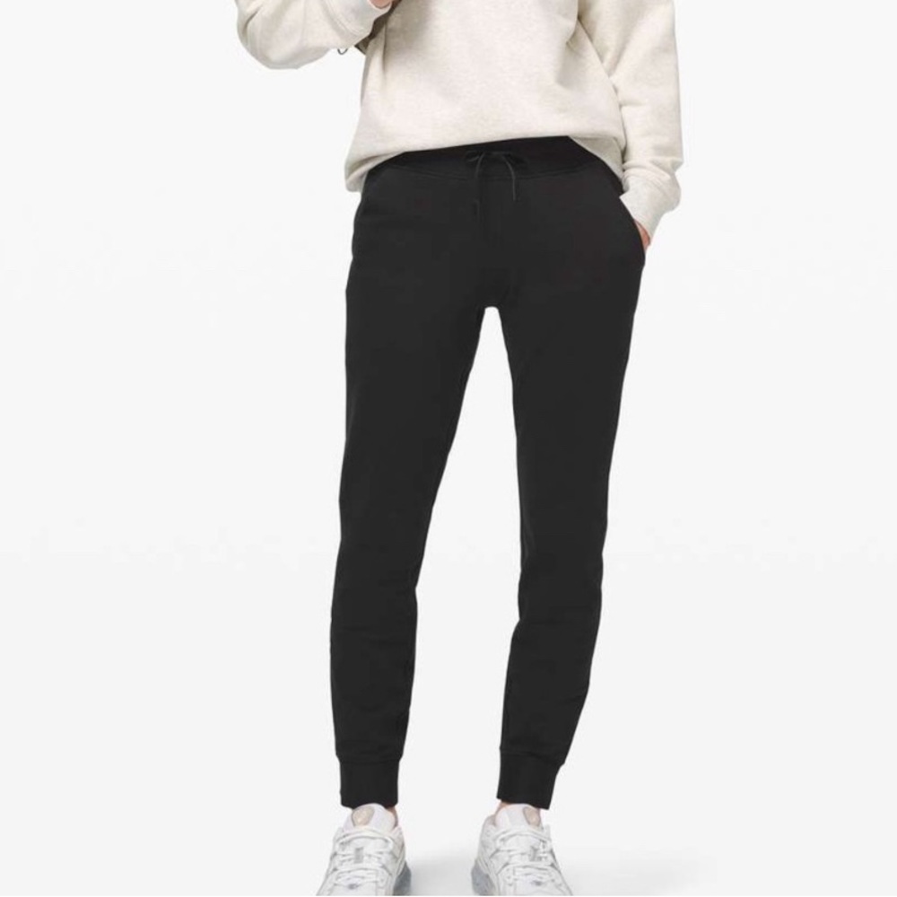 New without tag Lululemon Ready to Fleece Jogger Black 8